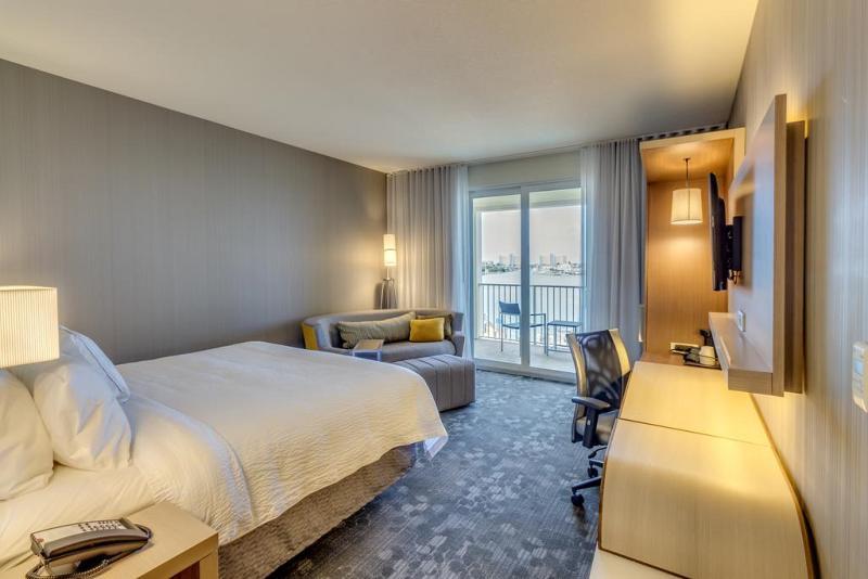 Courtyard By Marriott St. Petersburg Clearwater/Мадейра-Біч Екстер'єр фото
