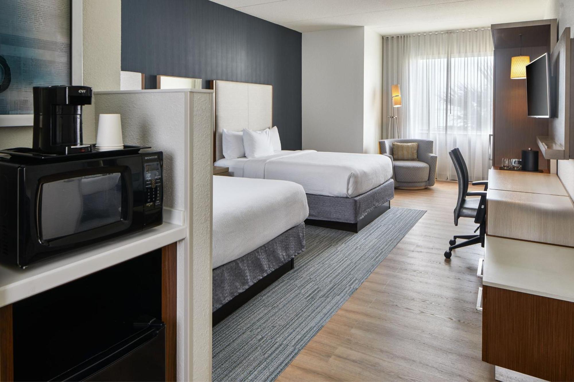 Courtyard By Marriott St. Petersburg Clearwater/Мадейра-Біч Екстер'єр фото