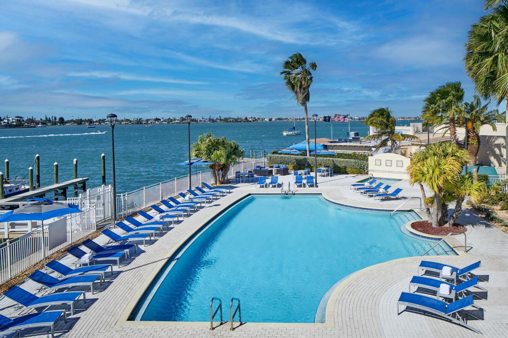 Courtyard By Marriott St. Petersburg Clearwater/Мадейра-Біч Екстер'єр фото